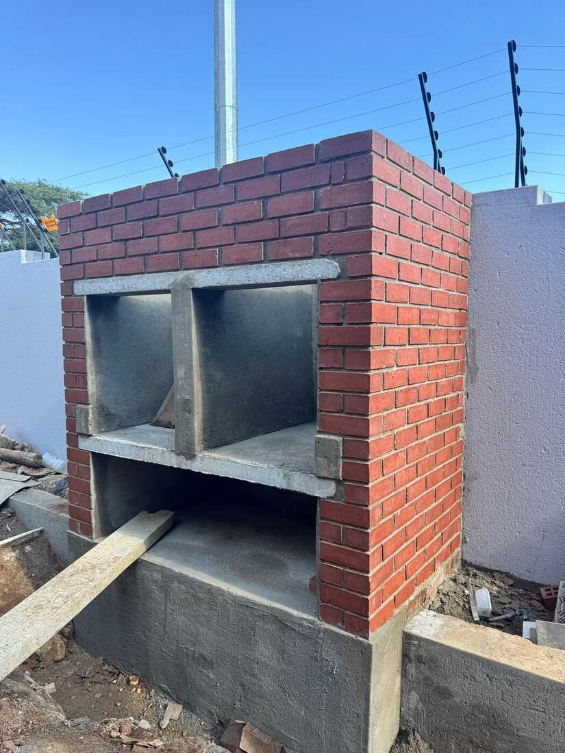 Finished facebrick braai structure